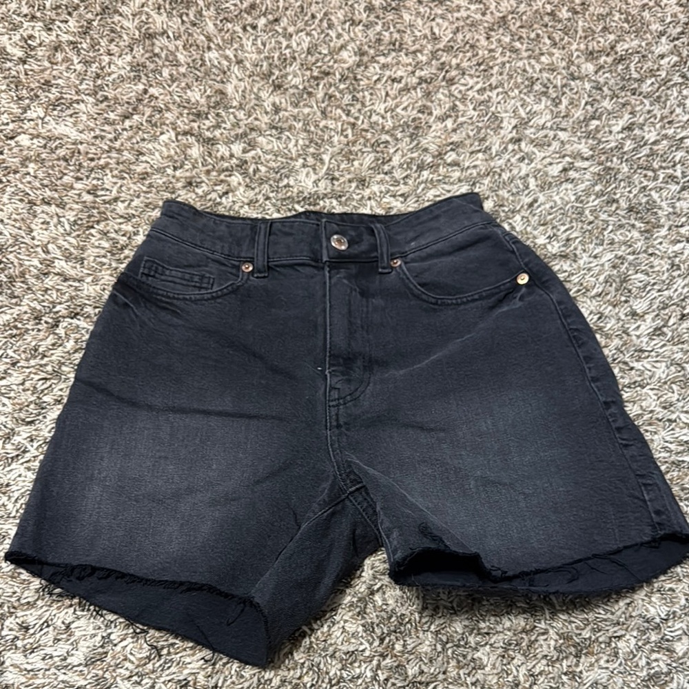 H&M Black Jean Shorts Distressed Mid-Thigh